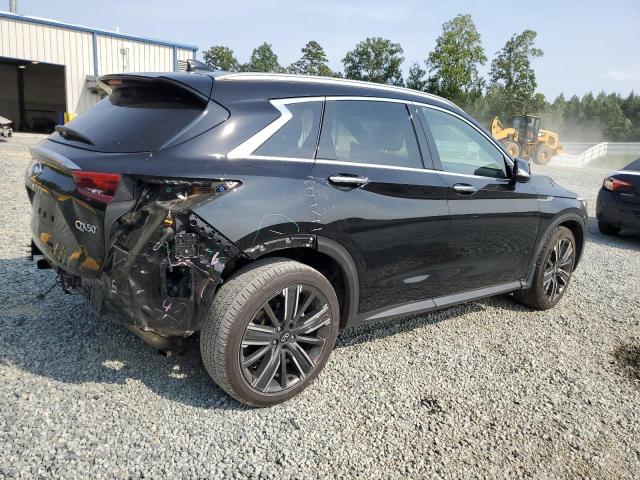 3PCAJ5BB7MF120656 - 2021 INFINITI QX50 LUXE BLACK photo 3