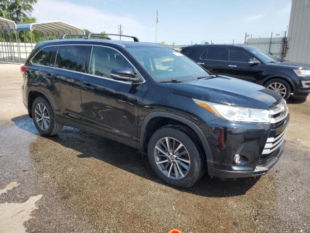 5TDJZRFH7KS594033 - 2019 TOYOTA HIGHLANDER SE BLACK photo 4