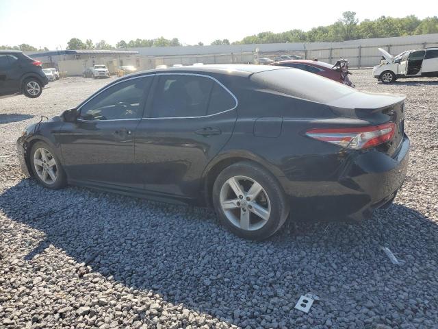 4T1B11HK4JU134520 - 2018 TOYOTA CAMRY L BLACK photo 2