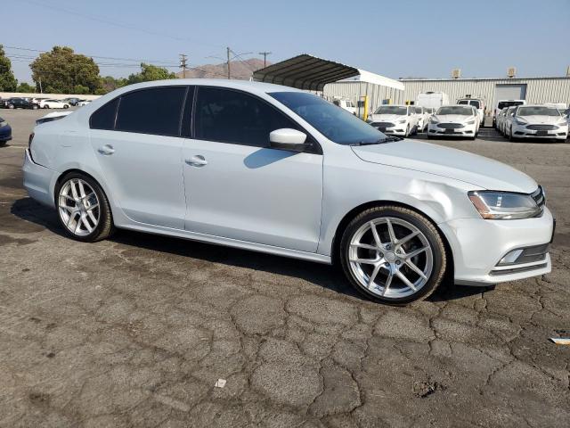 3VW2B7AJ6JM229250 - 2018 VOLKSWAGEN JETTA S თეთრი ფოტო 4