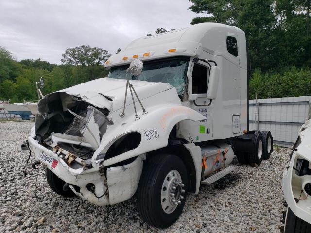 1FVXA7002DDBY3198 - 2013 FREIGHTLINER CONVENTION COLUMBIA WHITE photo 2