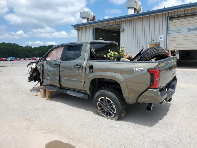 3TMLB5JNXSM123996 - 2025 TOYOTA TACOMA DOUBLE CAB GREEN photo 2