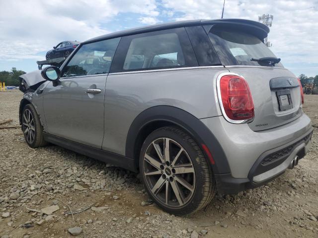 WMW53DH02R2U50921 - 2024 MINI COOPER S SILVER photo 2