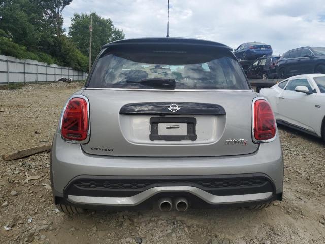 WMW53DH02R2U50921 - 2024 MINI COOPER S SILVER photo 6