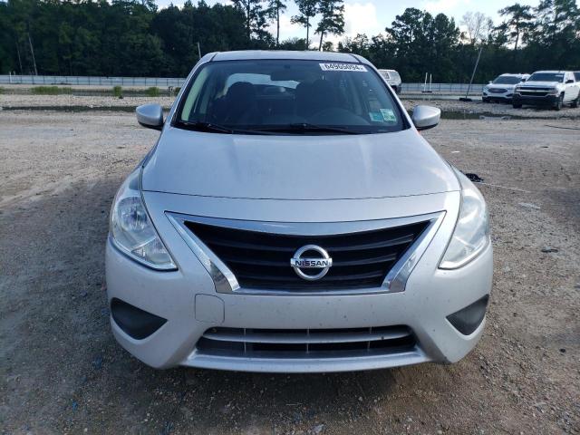 3N1CN7AP7HL801447 - 2017 NISSAN VERSA S SILVER photo 5