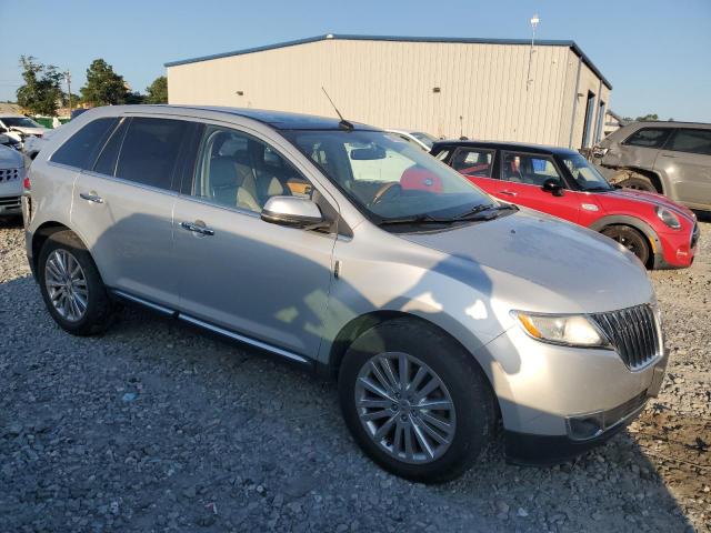 2LMDJ6JK5DBL13440 - 2013 LINCOLN MKX SILVER photo 4
