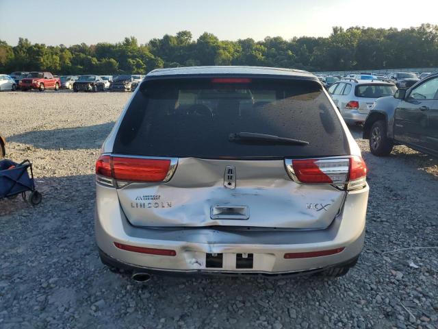2LMDJ6JK5DBL13440 - 2013 LINCOLN MKX SILVER photo 6