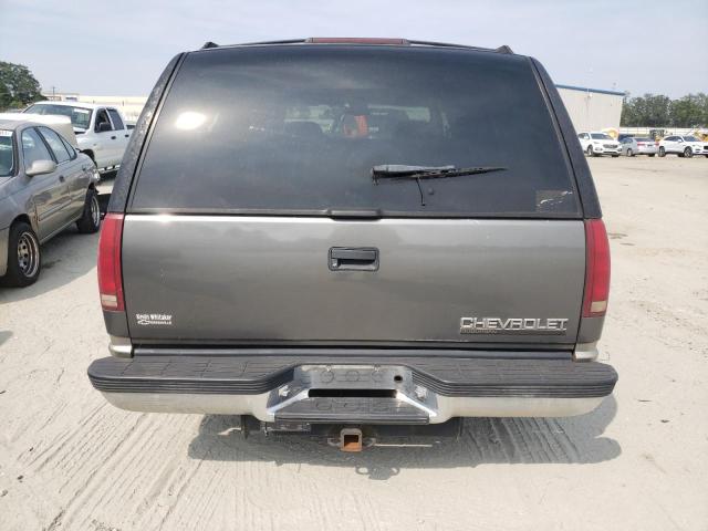 3GNEC16R2XG218768 - 1999 CHEVROLET SUBURBAN C1500 GRAY photo 6