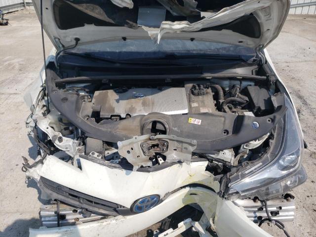 JTDKARFU4L3106541 - 2020 TOYOTA PRIUS L WHITE photo 11