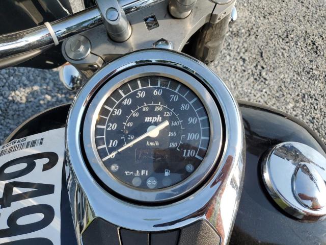 JS1VS55A762108136 - 2006 SUZUKI C50 BLACK photo 8