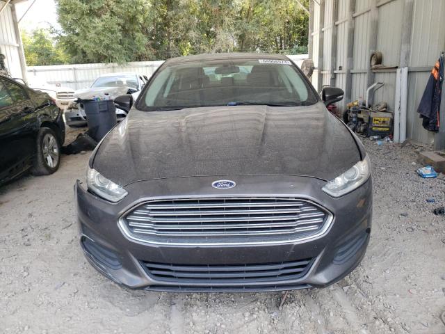 3FA6P0H73GR369068 - 2016 FORD FUSION SE GRAY photo 5