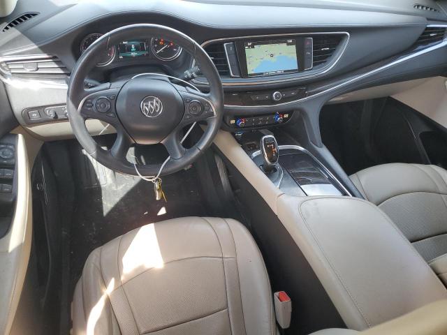 5GAERBKW3JJ280664 - 2018 BUICK ENCLAVE ESSENCE Boz foto 8