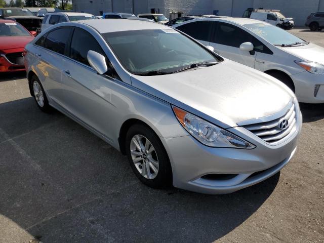 5NPEB4AC8CH453791 - 2012 HYUNDAI SONATA GLS SILVER photo 4