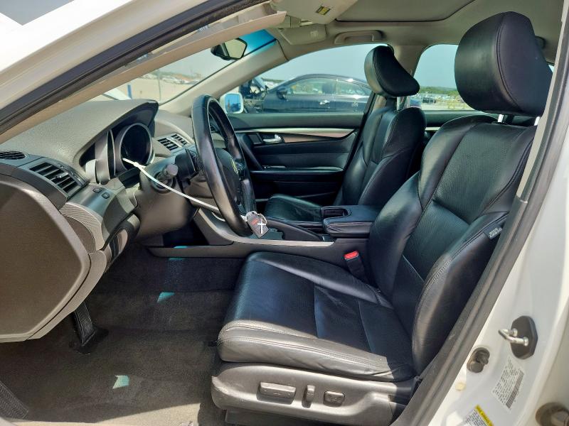 19UUA8F57CA022111 - 2012 ACURA TL WHITE photo 7