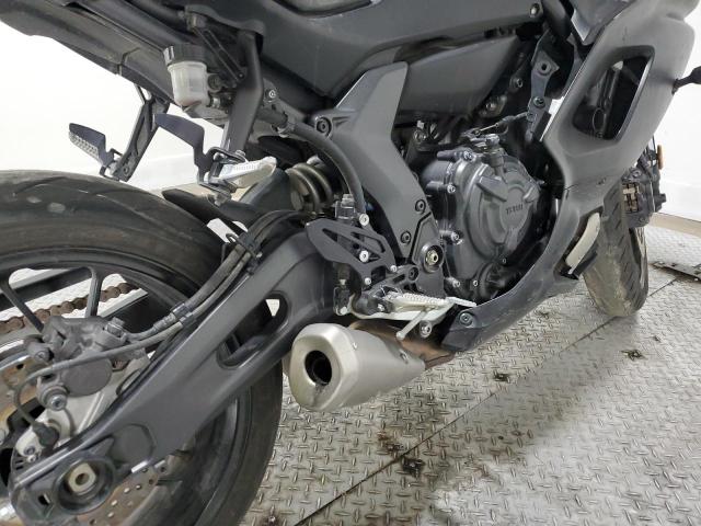 JYARM38E7NA000720 - 2022 YAMAHA YZFR7 BLACK photo 11