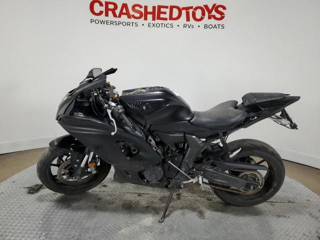 JYARM38E7NA000720 - 2022 YAMAHA YZFR7 BLACK photo 3