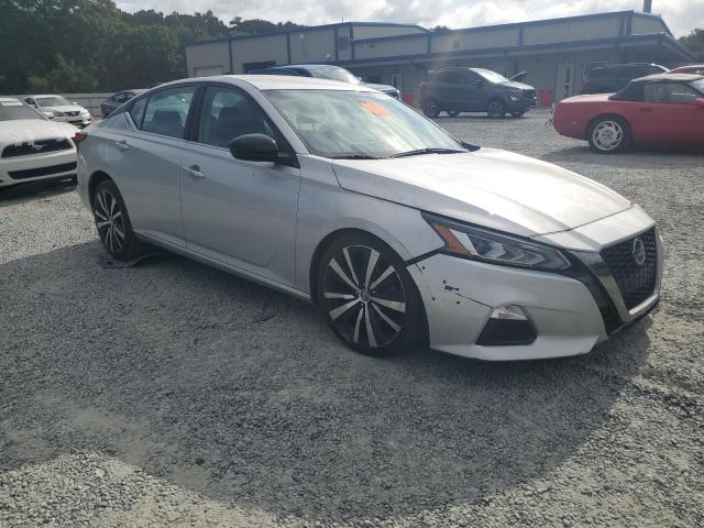 1N4BL4CV2KC228765 - 2019 NISSAN ALTIMA SR Argent photo 4