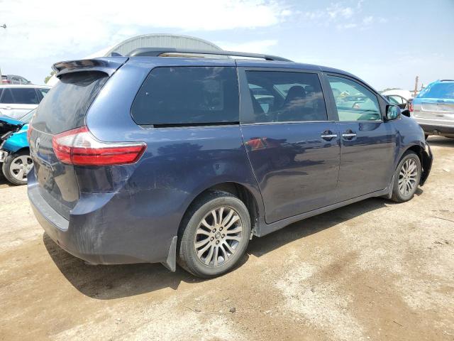 5TDYZ3DC0JS934222 - 2018 TOYOTA SIENNA XLE BLUE photo 3