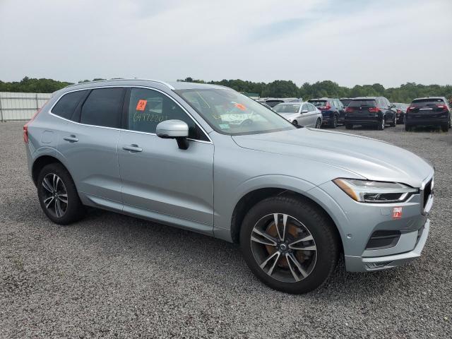 YV4A22RK4J1021487 - 2018 VOLVO XC60 T6 MOMENTUM SILVER photo 4