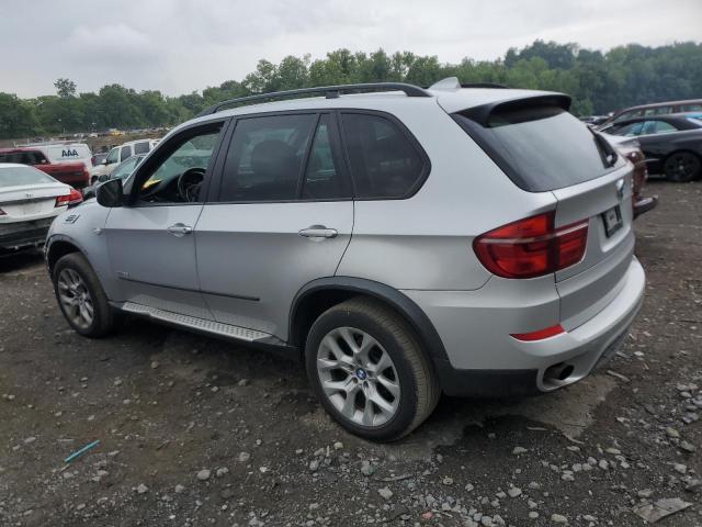 5UXZV4C51BL403069 - 2011 BMW X5 XDRIVE35I SILVER photo 2