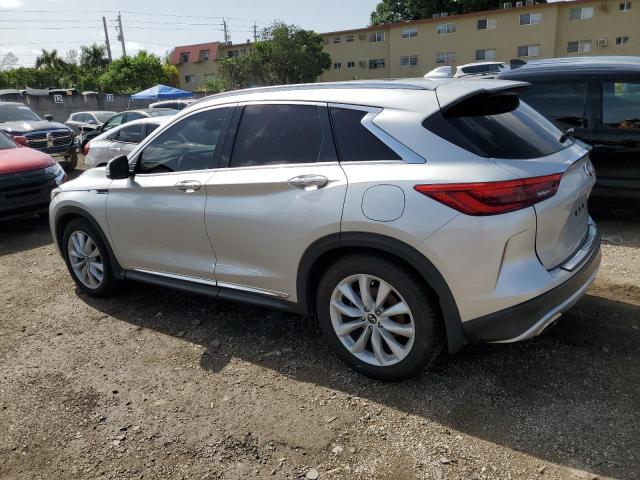 3PCAJ5M16KF121640 - 2019 INFINITI QX50 ESSENTIAL SILVER photo 2