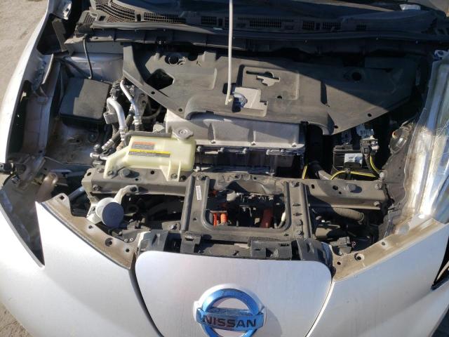 1N4AZ0CPXDC410091 - 2013 NISSAN LEAF S SILVER photo 11