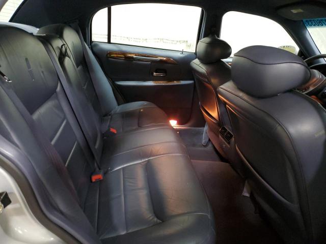 1LNHM81W51Y725374 - 2001 LINCOLN TOWN CAR EXECUTIVE 银色 照片 10