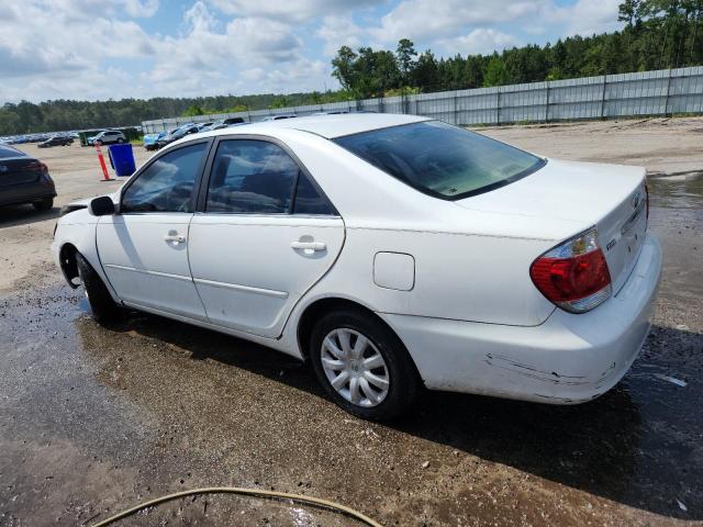 4T1BE32K65U397574 - 2005 TOYOTA CAMRY LE WHITE photo 2