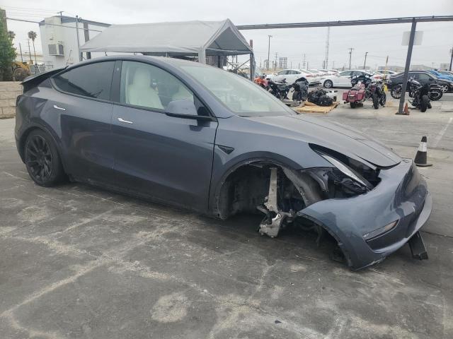 7SAYGDEE8NF454387 - 2022 TESLA MODEL Y CHARCOAL photo 4