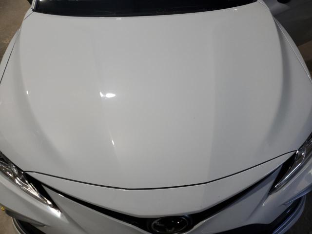 4T1C11AK8NU046977 - 2022 TOYOTA CAMRY LE WHITE photo 11