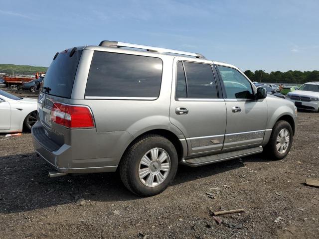 5LMFU285X8LJ19851 - 2008 LINCOLN NAVIGATOR 银色 照片 3