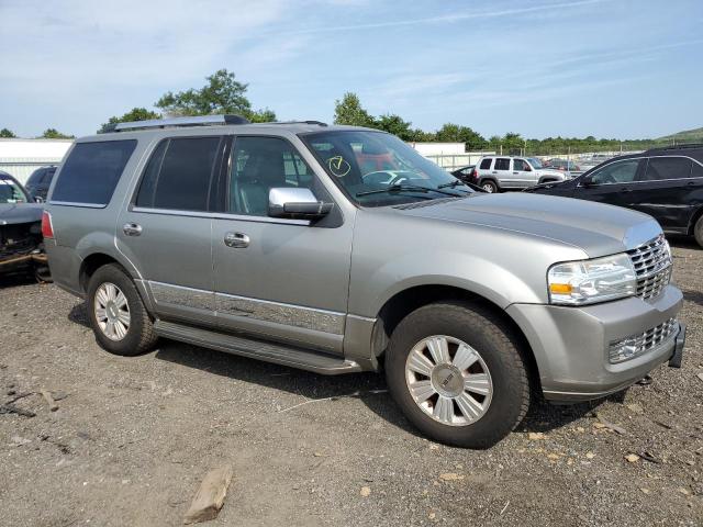 5LMFU285X8LJ19851 - 2008 LINCOLN NAVIGATOR 银色 照片 4