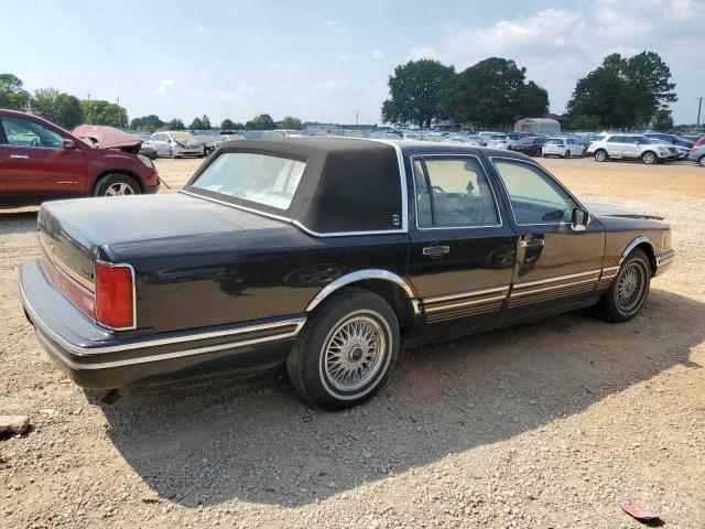 1LNLM81W0NY617776 - 1992 LINCOLN TOWN CAR EXECUTIVE BLACK photo 3