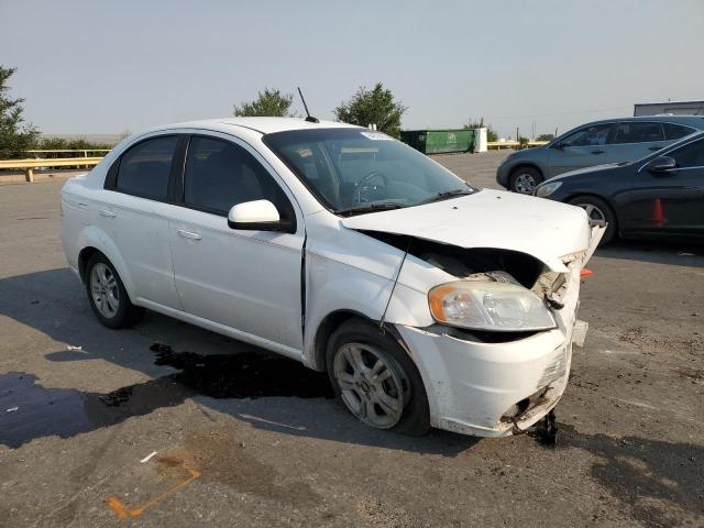 KL1TG5DEXAB097006 - 2010 CHEVROLET AVEO LT WHITE photo 4