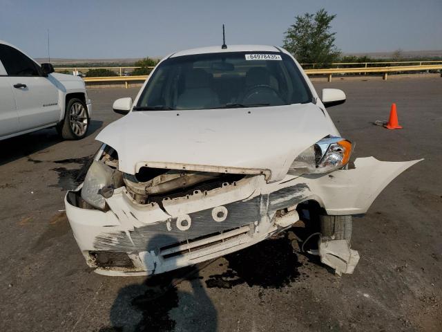 KL1TG5DEXAB097006 - 2010 CHEVROLET AVEO LT WHITE photo 5