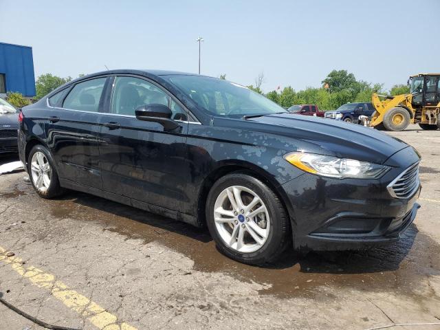 3FA6P0H73JR180069 - 2018 FORD FUSION SE BLACK photo 4