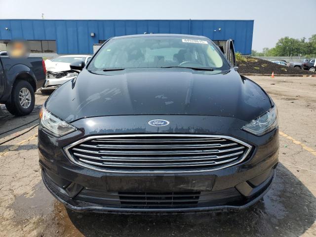 3FA6P0H73JR180069 - 2018 FORD FUSION SE BLACK photo 5