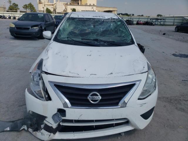 3N1CN7AP7HL815770 - 2017 NISSAN VERSA S WHITE photo 5