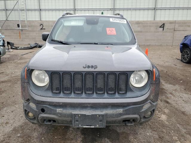 ZACCJBAB4JPJ18261 - 2018 JEEP RENEGADE SPORT 灰色 照片 5