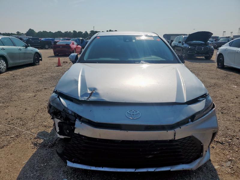 4T1DAACK1SU529384 - 2025 TOYOTA CAMRY XSE 银色 照片 5