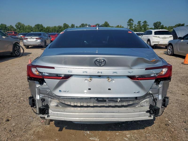 4T1DAACK1SU529384 - 2025 TOYOTA CAMRY XSE 银色 照片 6