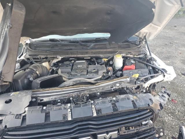 3C7WRMDL7MG684190 - 2021 RAM 5500 白色 照片 7