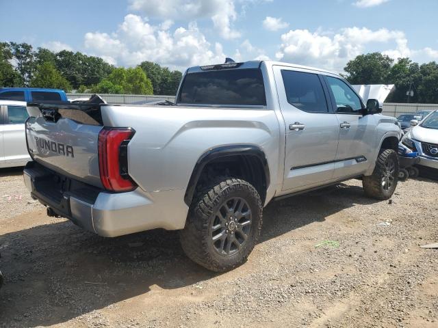 5TFNA5DB9PX091590 - 2023 TOYOTA TUNDRA CREWMAX PLATINUM 银色 照片 3