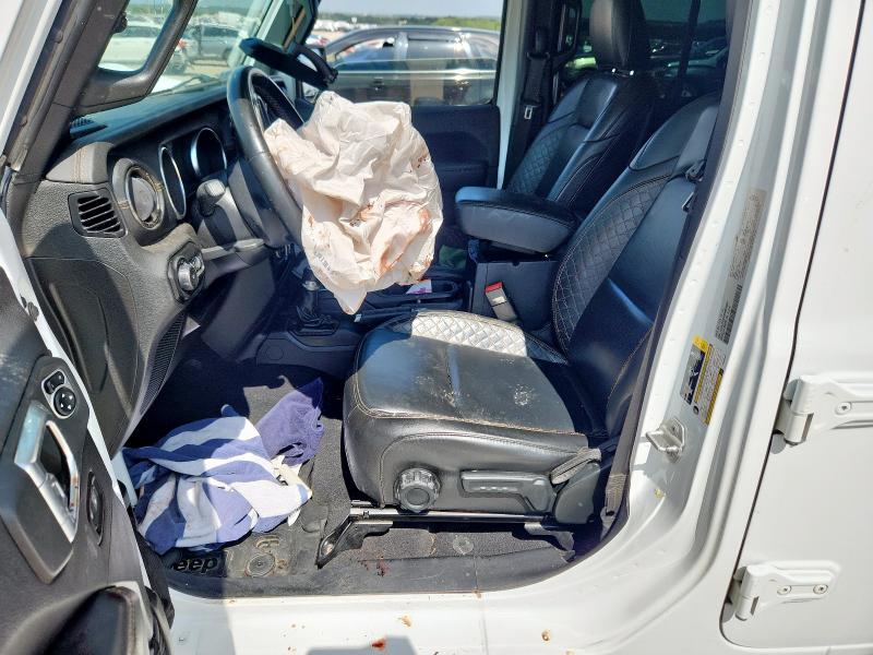 1C4HJXENXMW509657 - 2021 JEEP WRANGLER U SAHARA WHITE photo 7