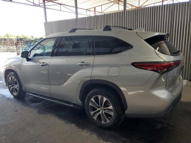 5TDGZRAH3LS512320 - 2020 TOYOTA HIGHLANDER XLE SILVER photo 2