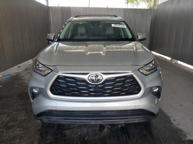 5TDGZRAH3LS512320 - 2020 TOYOTA HIGHLANDER XLE SILVER photo 5