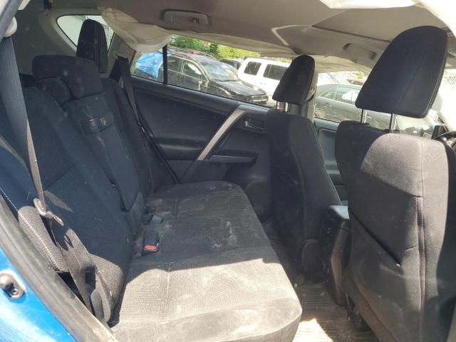 JTMRJREV0JD160807 - 2018 TOYOTA RAV4 HV LE Bleu photo 11