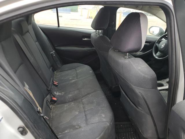 5YFEPMAE1MP208032 - 2021 TOYOTA COROLLA LE ვერცხლისფერი ფოტო 10