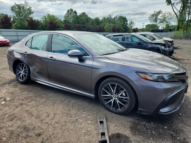 4T1T11BK4RU127852 - 2024 TOYOTA CAMRY SE NIGHT SHADE GRAY photo 4