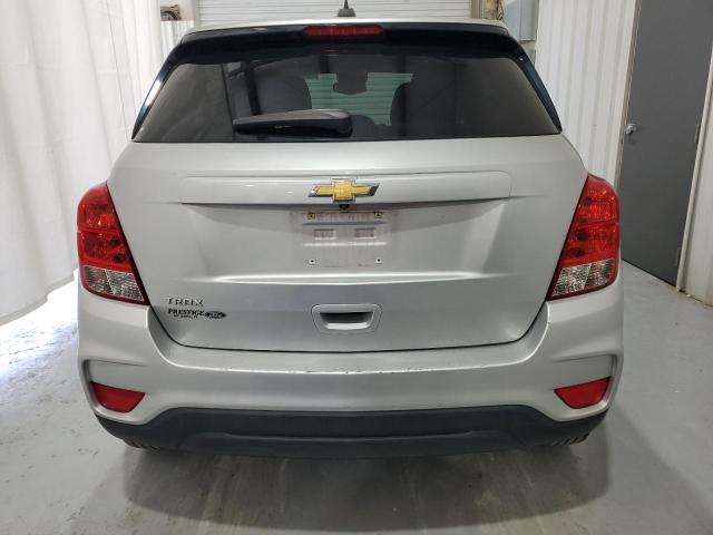 KL7CJKSB4LB312199 - 2020 CHEVROLET TRAX LS SILVER photo 6